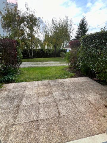 Appartement T2 ROYAN CENTRE avec terrasse, cave et parking Royan