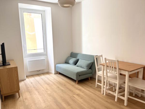 Rians (83560) Appartement T3 meublé RDC