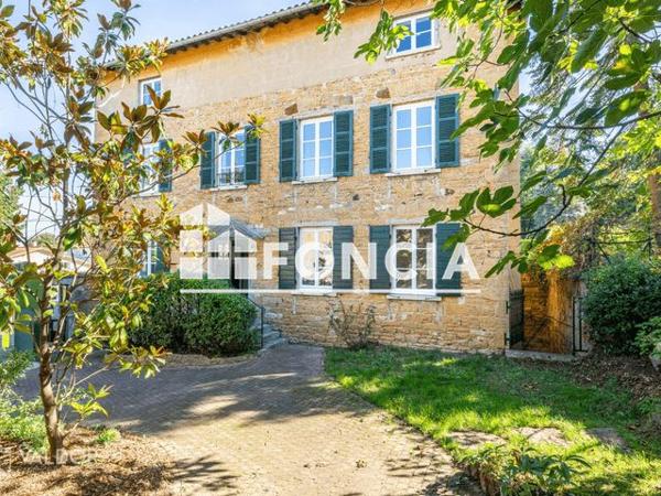Location Maison 5 pièces 176.7 m² - 580 CHEMIN DE VALROING Chasselay 69380