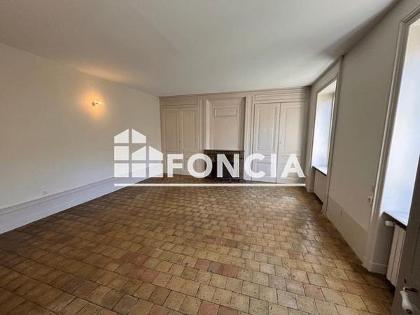 Location Maison 5 pièces 176.7 m² - 580 CHEMIN DE VALROING Chasselay 69380