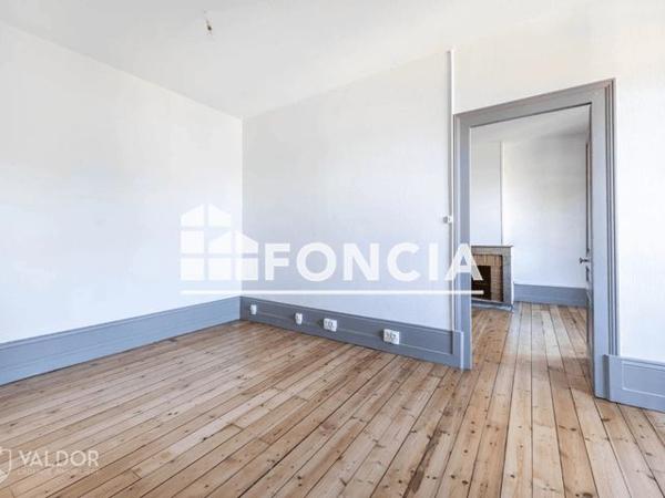 Location Maison 5 pièces 176.7 m² - 580 CHEMIN DE VALROING Chasselay 69380