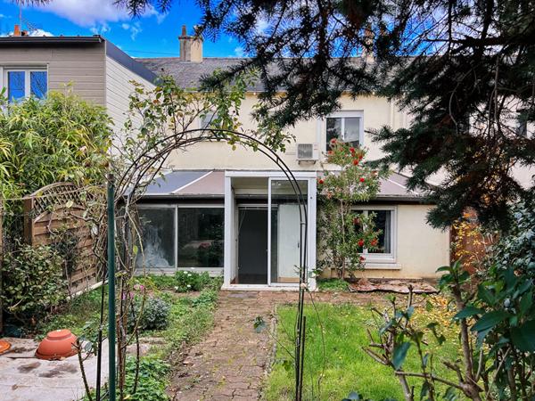 A VENDRE ANGERS - St Léonard/Justices- Maison 94m² - 3 chambres - Jardin- garage