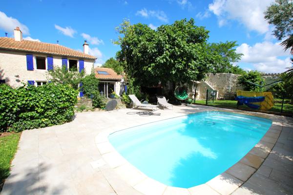 Maison en pierre avec piscine - Calme, charme et authenticité !