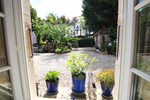 Maison en pierre avec piscine - Calme, charme et authenticité !