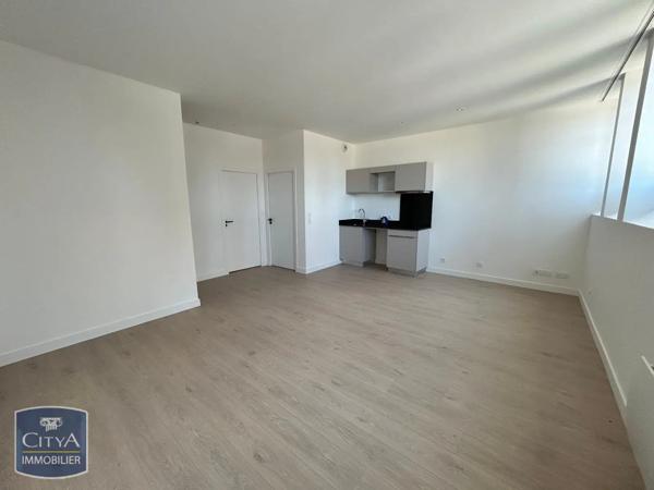 Appartement à louer 1 pièce 32.59m² Charleville-Mézières (08000)