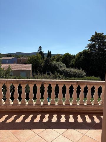 Villa indépendante 4 chambres ,1 bureau 900 m2 de terrain