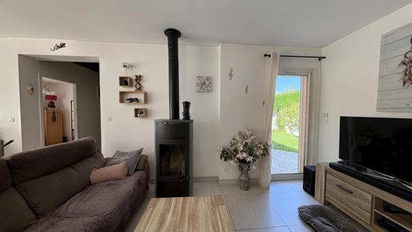 Villa indépendante 4 chambres ,1 bureau 900 m2 de terrain