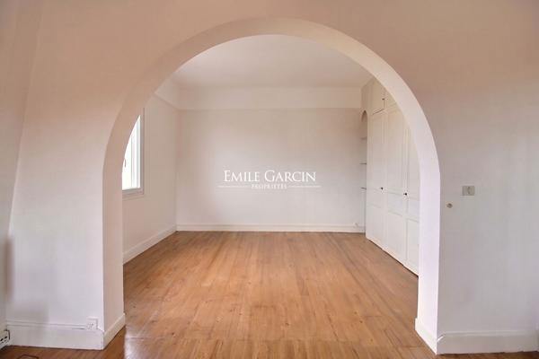 A vendre Biarritz Saint-Charles - Appartement ancien, dernier étage à quelques pas de la Grande Plage