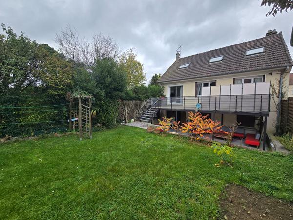 Maison Osny 7 pièce(s) 140 m2 €399 000 ** - Référence 10886