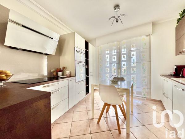 Appartement à vendre 4 pièces 98 m² Saint-Raphaël