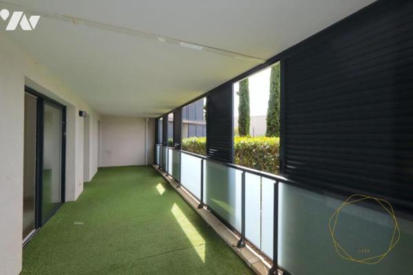 Appartement récent T3 avec terrasse et garage dans une résidence avec piscine