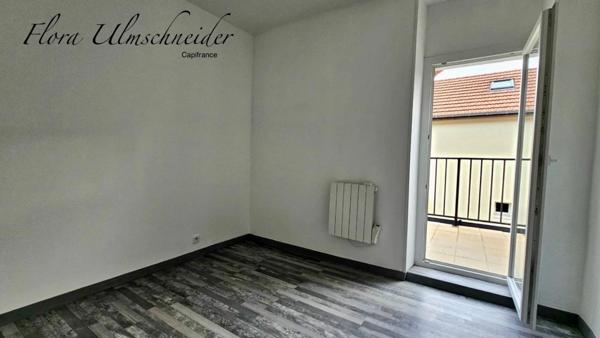 Appartement de plain-pied, en RDC d'une maison, à vendre à SEYSSEL (01), avec terrasse, à 40 mn d'Aix-les-Bains, 50 mn de Genève et 1H30 de Lyon.