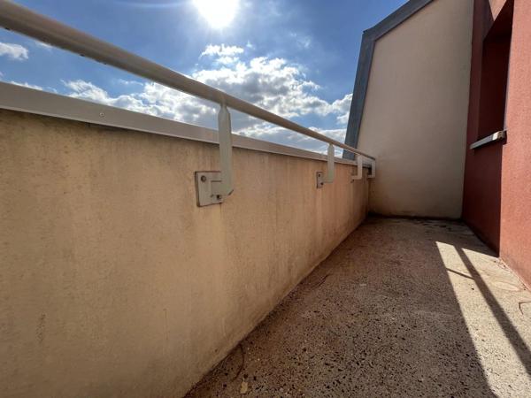 Location                                                      Appartement
                        
                     3 pièces                      64 m2                     à Saint-Quentin