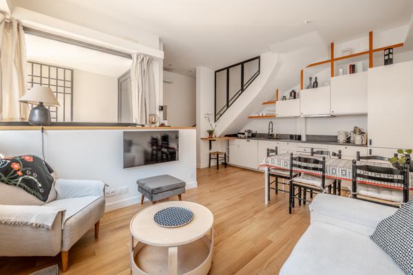 Paris (75014) PARIS 14 ÈME ALÉSIA / PLAISANCE : MAISON D’ARCHITECTE AVEC TERRASSE.