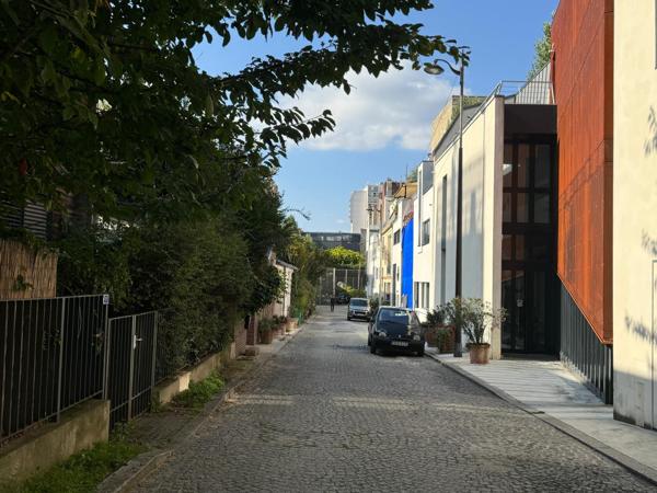 Paris (75014) PARIS 14 ÈME ALÉSIA / PLAISANCE : MAISON D’ARCHITECTE AVEC TERRASSE.