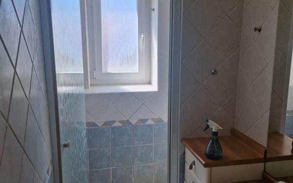 Appartement à vendre    2 pièces • 42 m2 Grenoble