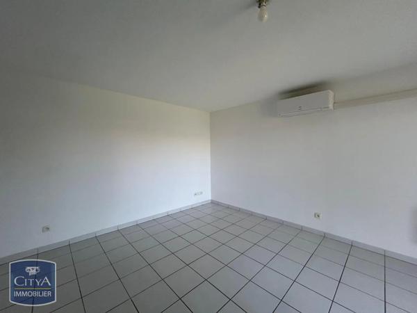 Appartement à louer 2 pièces 47.58m² Castelsarrasin (82100)
