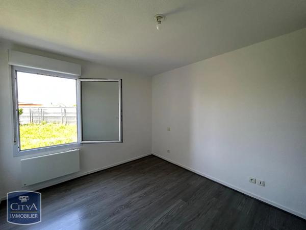 Appartement à louer 2 pièces 47.58m² Castelsarrasin (82100)