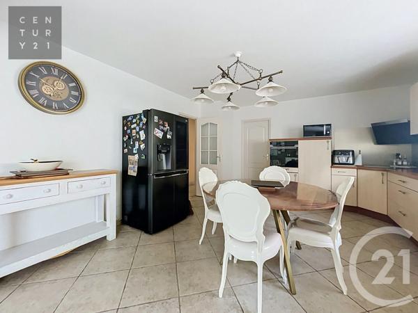 Maison à vendre  8 pièces - 202 m 2   TROYES  - 10
