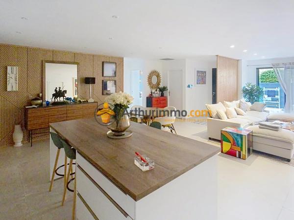 Vente                                                      Villa
                        
                     4 pièces                      117 m2                     à Cabestany