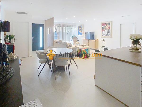 Vente                                                      Villa
                        
                     4 pièces                      117 m2                     à Cabestany