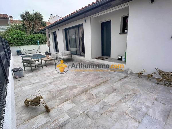 Vente                                                      Villa
                        
                     4 pièces                      117 m2                     à Cabestany