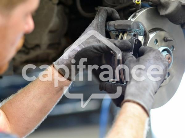 a Vendre GARAGE automobile et vente véhicule sur axe trés passant proche de BOURGOIN JALLIEU (38)