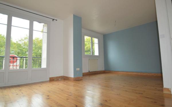 Appartement à louer    4 pièces •  Billère