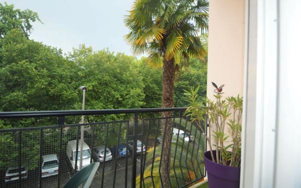 Appartement à louer    4 pièces •  Billère