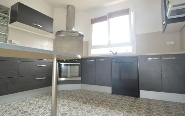 Appartement à louer    4 pièces •  Billère