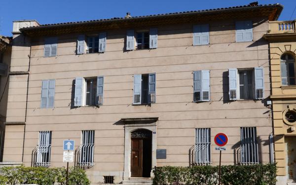 Appartement à vendre    5 pièces • 120,31 m2 Grasse