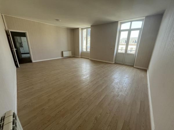 Appartement à louer |  Argenton-sur-Creuse |  3 pièces | 100 m²