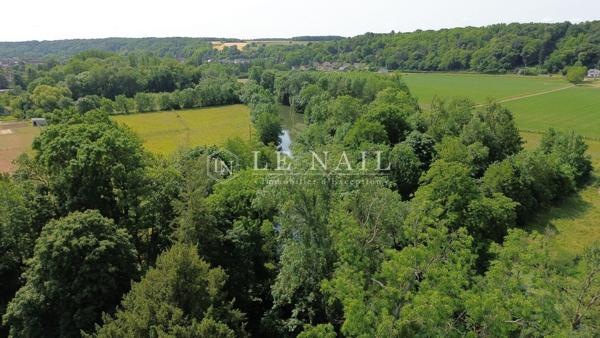 Maison familiale avec moulin à eau en bord de rivière et 6 îles