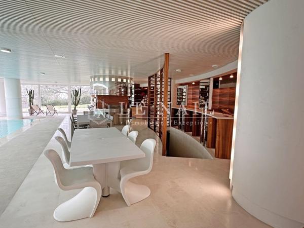 Exceptionnelle maison contemporaine dominant les marais salants proche de Guérande