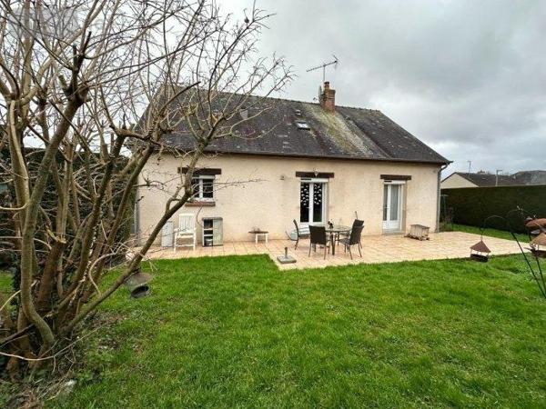 Maison à vendre à Château-Gontier-sur-Mayenne en Mayenne (53200), ref : 100154601-53088