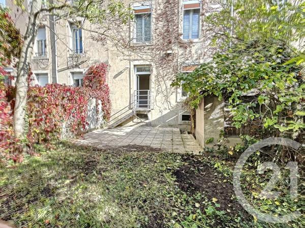 Immeuble à vendre  600 m 2   ST AVOLD  - 57