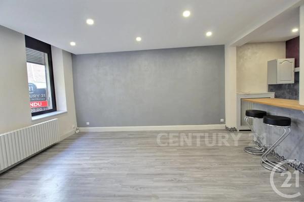 Immeuble à vendre  600 m 2   ST AVOLD  - 57