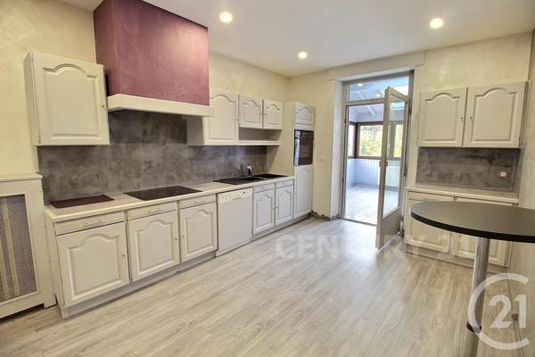 Immeuble à vendre  600 m 2   ST AVOLD  - 57