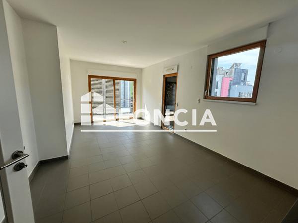 Location Appartement 2 pièces 59 m² - 28 RUE COSTE ET BELLONTE Strasbourg - Neuhof 67100