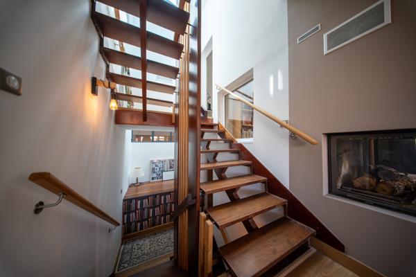 Maison d' architecte dans secteur recherché