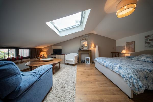 Maison d' architecte dans secteur recherché