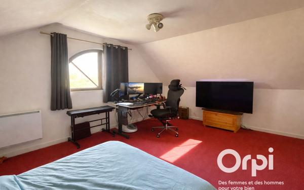 Maison à vendre    5 pièces • 105 m2 Montigny-le-Bretonneux