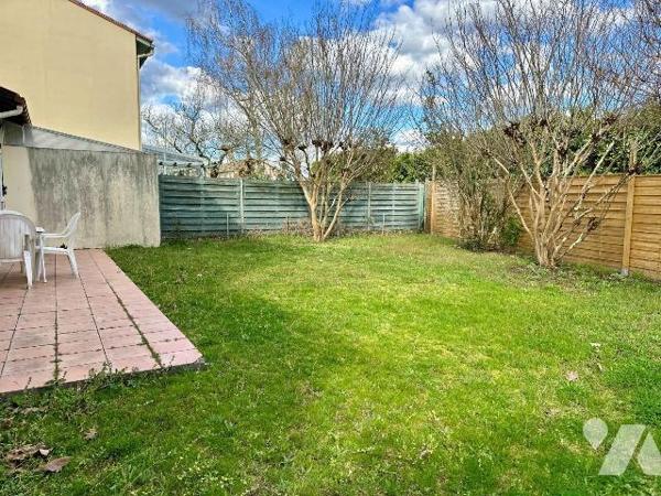 Maison à vendre à SAINT-VINCENT-DE-TYROSSE (40) dans les landes
Maison mitoyenne édifiée en 19...