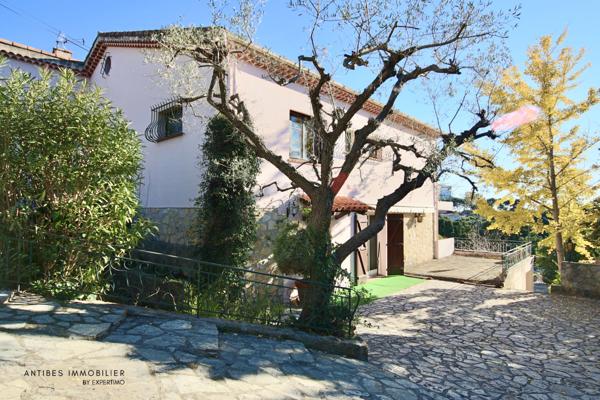 Antibes (06600) Maison Antibes Mitoyenne Secteur Cougoulins