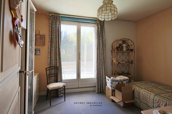 Antibes (06600) Maison Antibes Mitoyenne Secteur Cougoulins