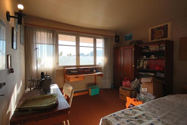 Antibes (06600) Maison Antibes Mitoyenne Secteur Cougoulins