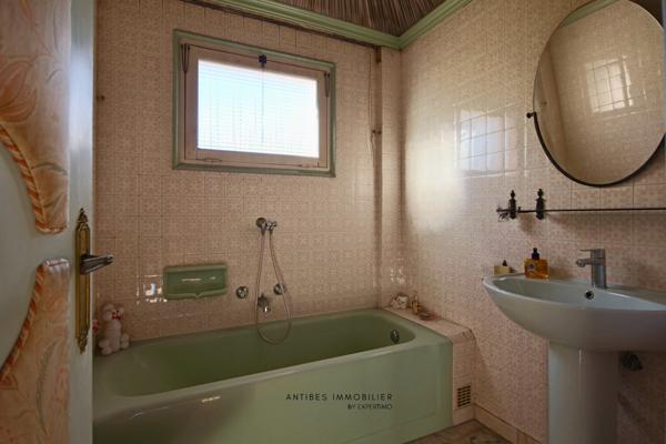 Antibes (06600) Maison Antibes Mitoyenne Secteur Cougoulins