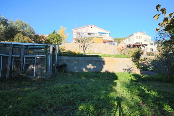 Antibes (06600) Maison Antibes Mitoyenne Secteur Cougoulins