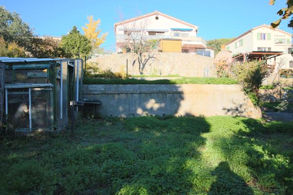 Antibes (06600) Maison Antibes Mitoyenne Secteur Cougoulins