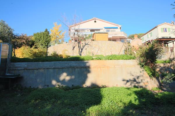 Antibes (06600) Maison Antibes Mitoyenne Secteur Cougoulins